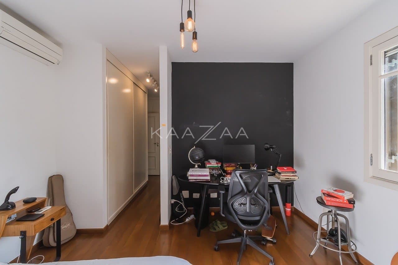 Casa muito ampla e ensolarada, em condominio de rua fechada com muita segurança na Cidade Jardim. - Foto 56