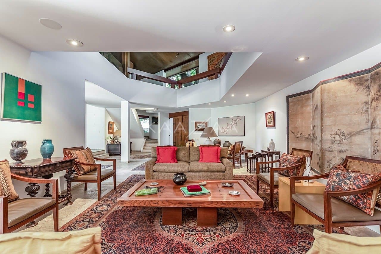 Com ares de casa de campo, uma residência espetacular no Jardim América. - Foto 16