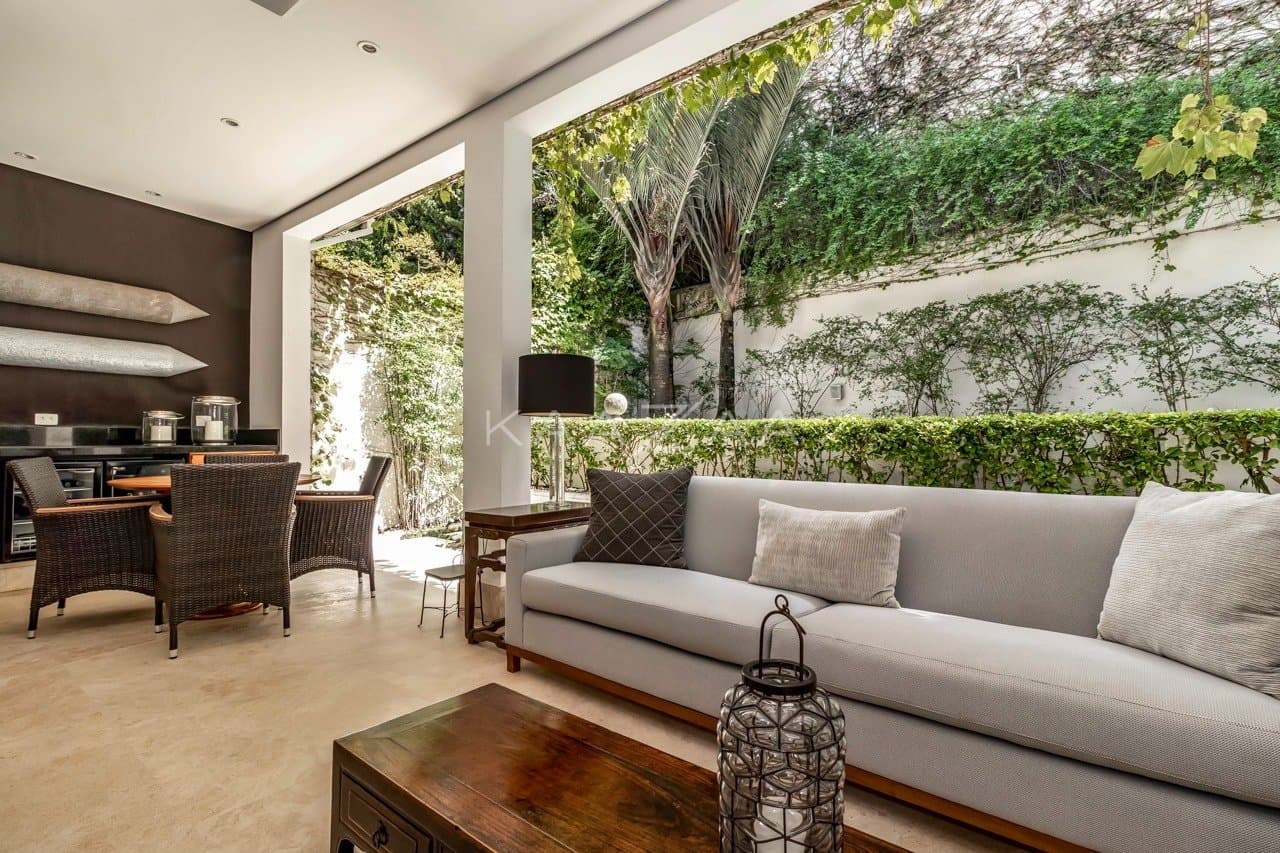 Diversos ambientes agradáveis para uma vida sossegada, nesta casa de condomínio no Jardim Guedala. - Foto 6