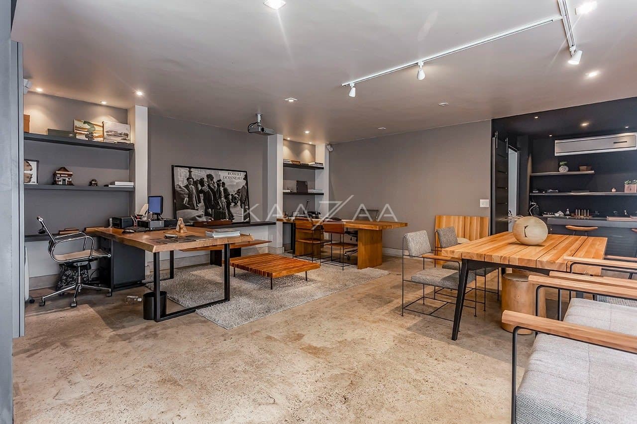 Casa com bela arquitetura e clima escandinavo. Rodeada de vidro e amplitude, na Cidade Jardim. - Foto 14