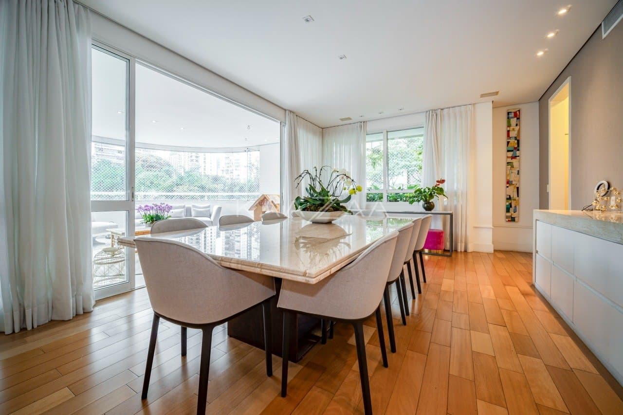 Conforto e amplitude no Itaim Bibi. Apartamento lindíssimo com vista para a copa das árvores. - Foto 6
