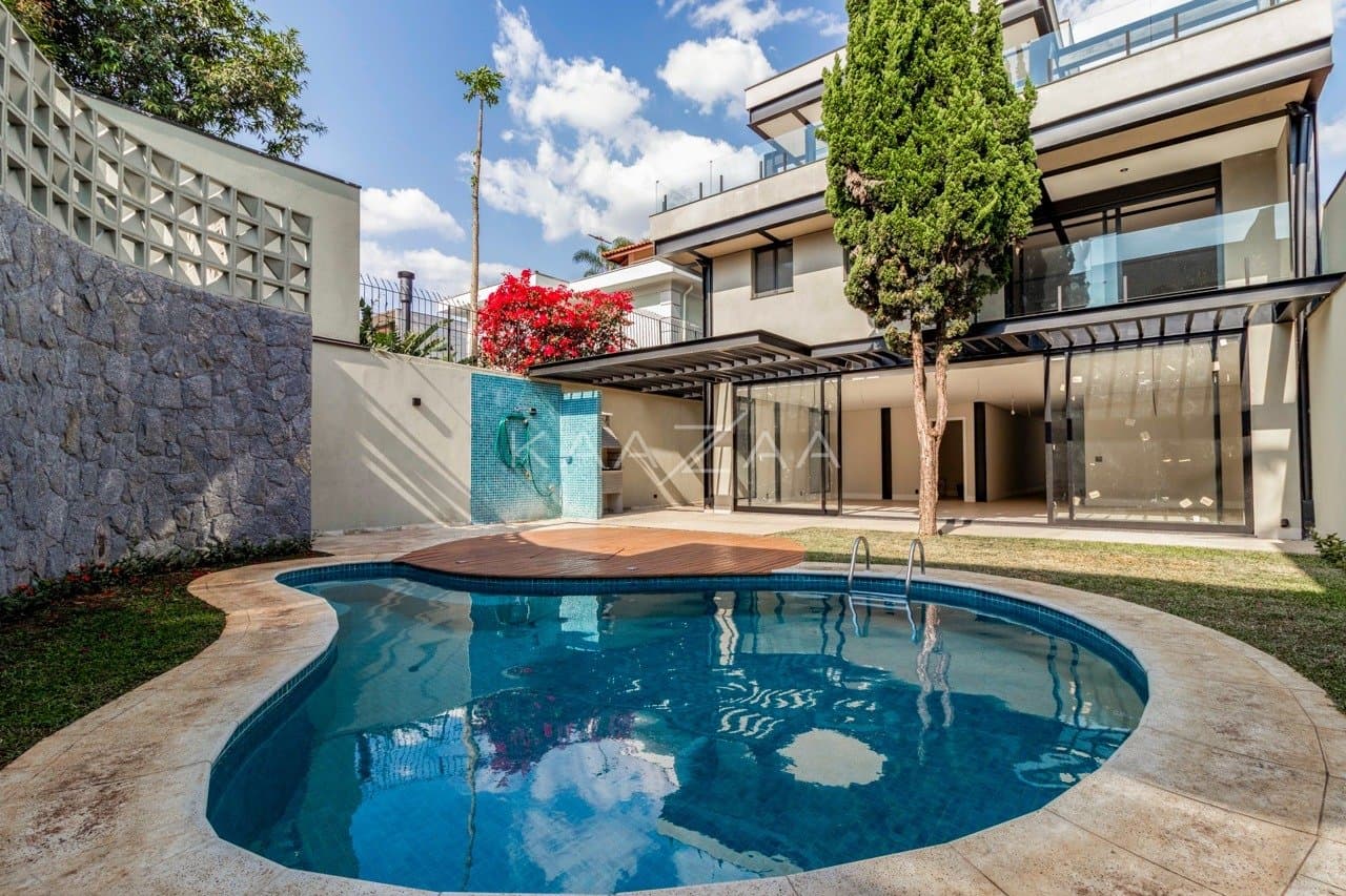Casa contemporânea com jardim e elevador, no Jardim Paulista. - Foto 2