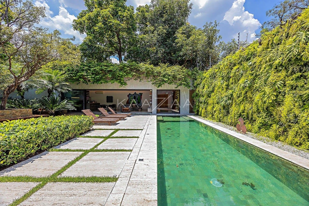 Arquitetura e paisagismo irretocáveis: casa no Jardim Paulistano. - Foto 5