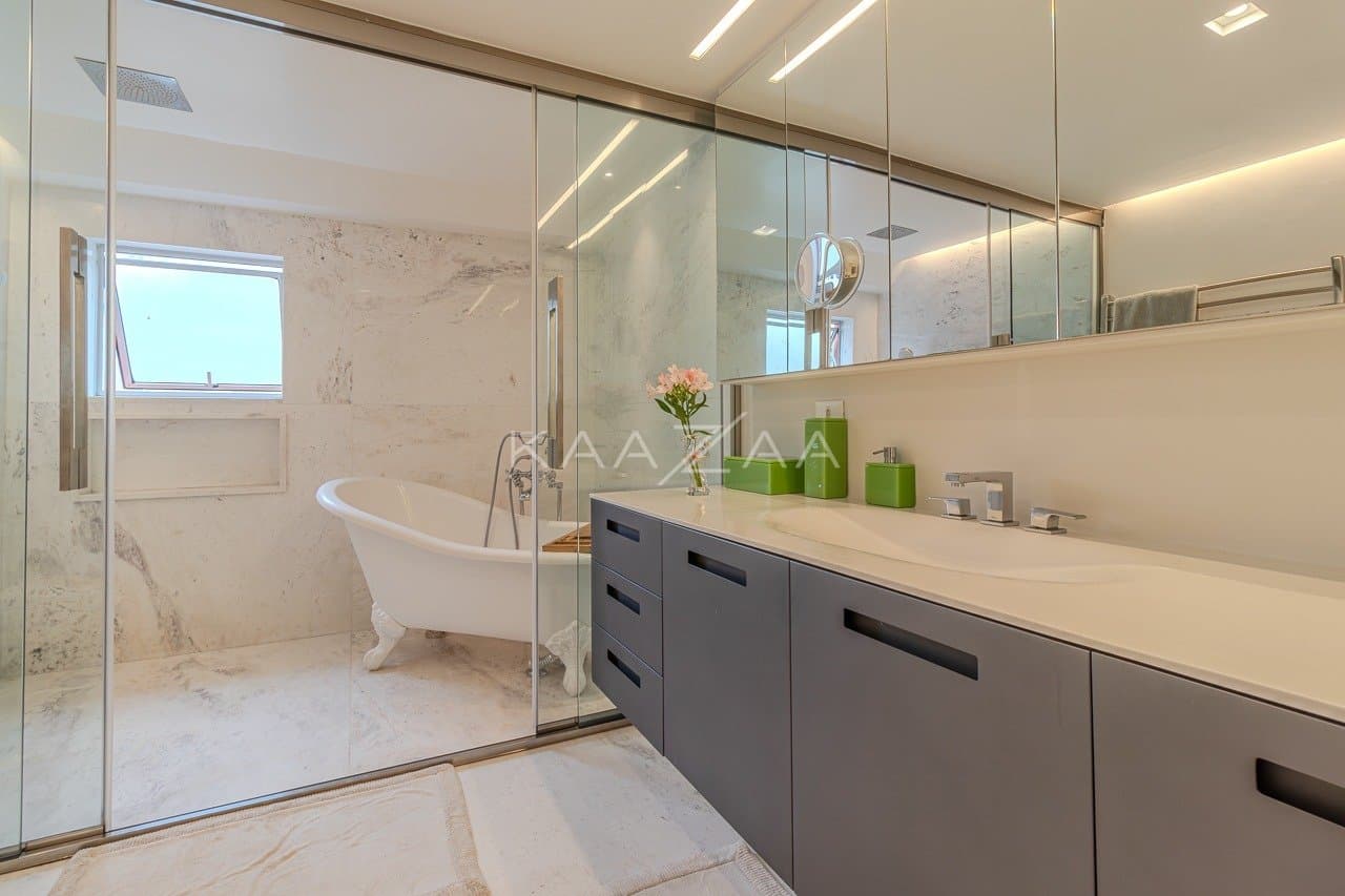 Um projeto impecável com 300m² de bom gosto e muito espaço. Apartamento em Moema. - Foto 33
