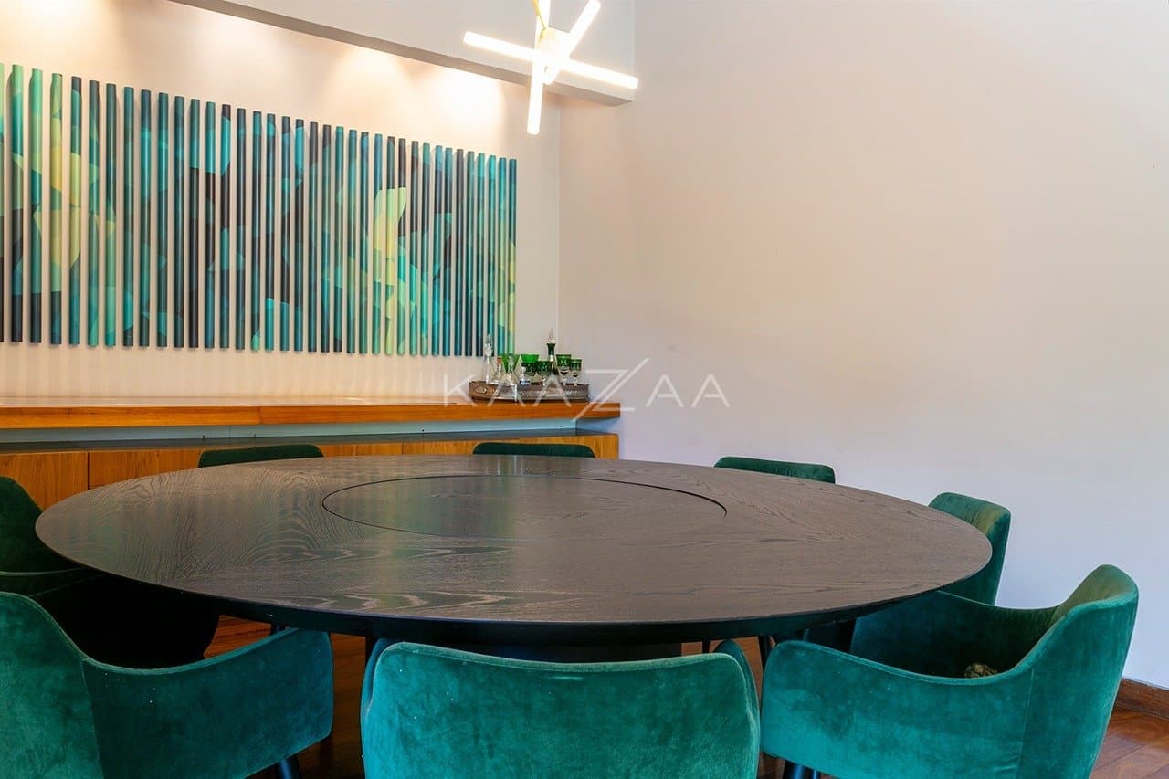 Casa com clima incrível, ótimo espaço de lazer e jardim ensolarado, no bairro Boaçava. - Foto 18