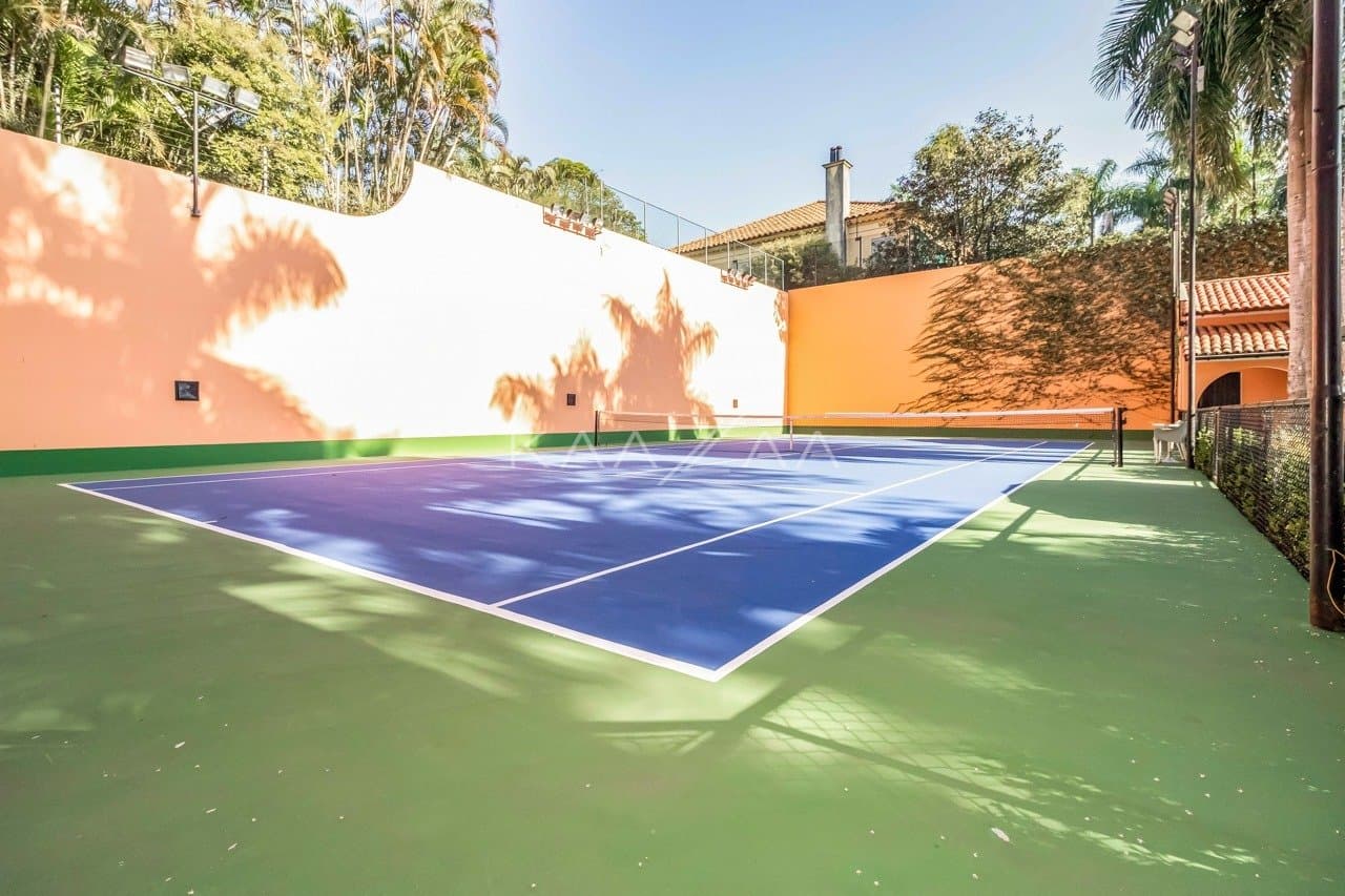 Casa deliciosa com lindo jardim e 4 suítes. Reformada, no Jardim Guedala. - Foto 11
