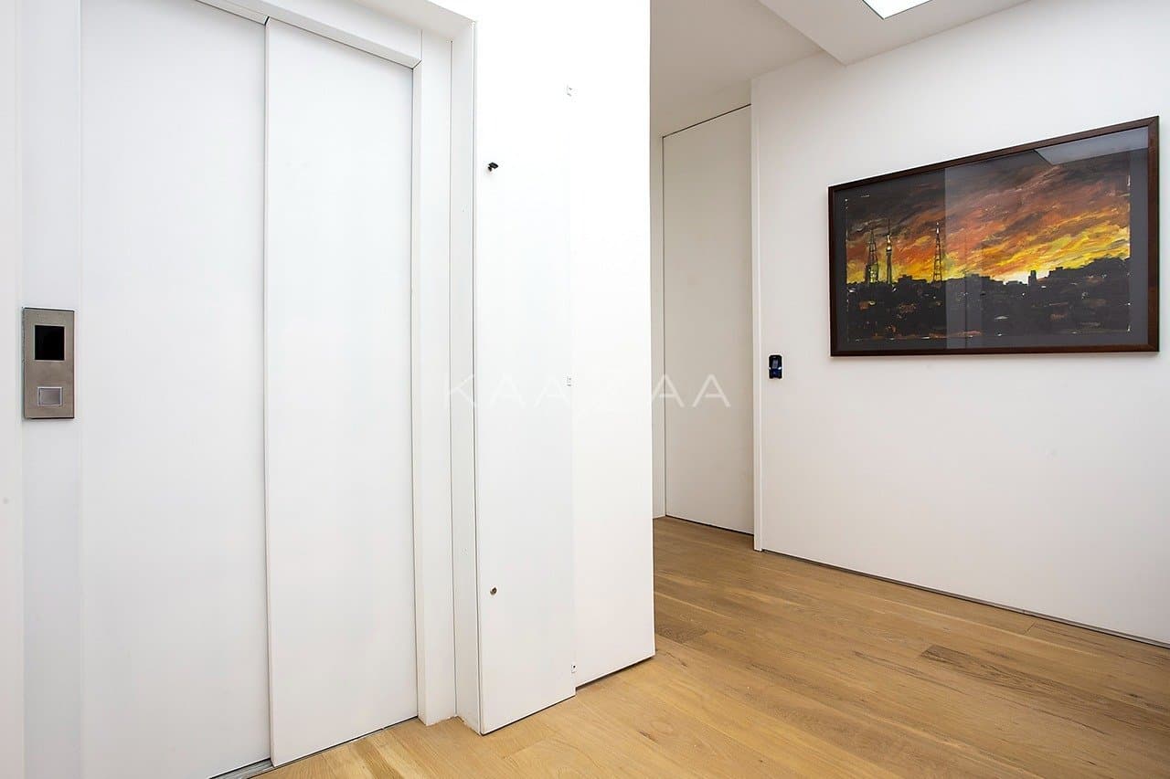 Contemporânea e toda mobiliada: casa com ambientes livres e jardim magnífico em rua fechada em Alto de Pinheiros. - Foto 58