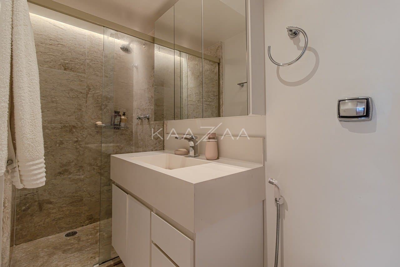 Um projeto impecável com 300m² de bom gosto e muito espaço. Apartamento em Moema. - Foto 42