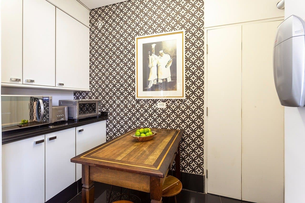 Belíssimo apartamento com pé-direito duplo em região super tranquila de Moema. - Foto 16