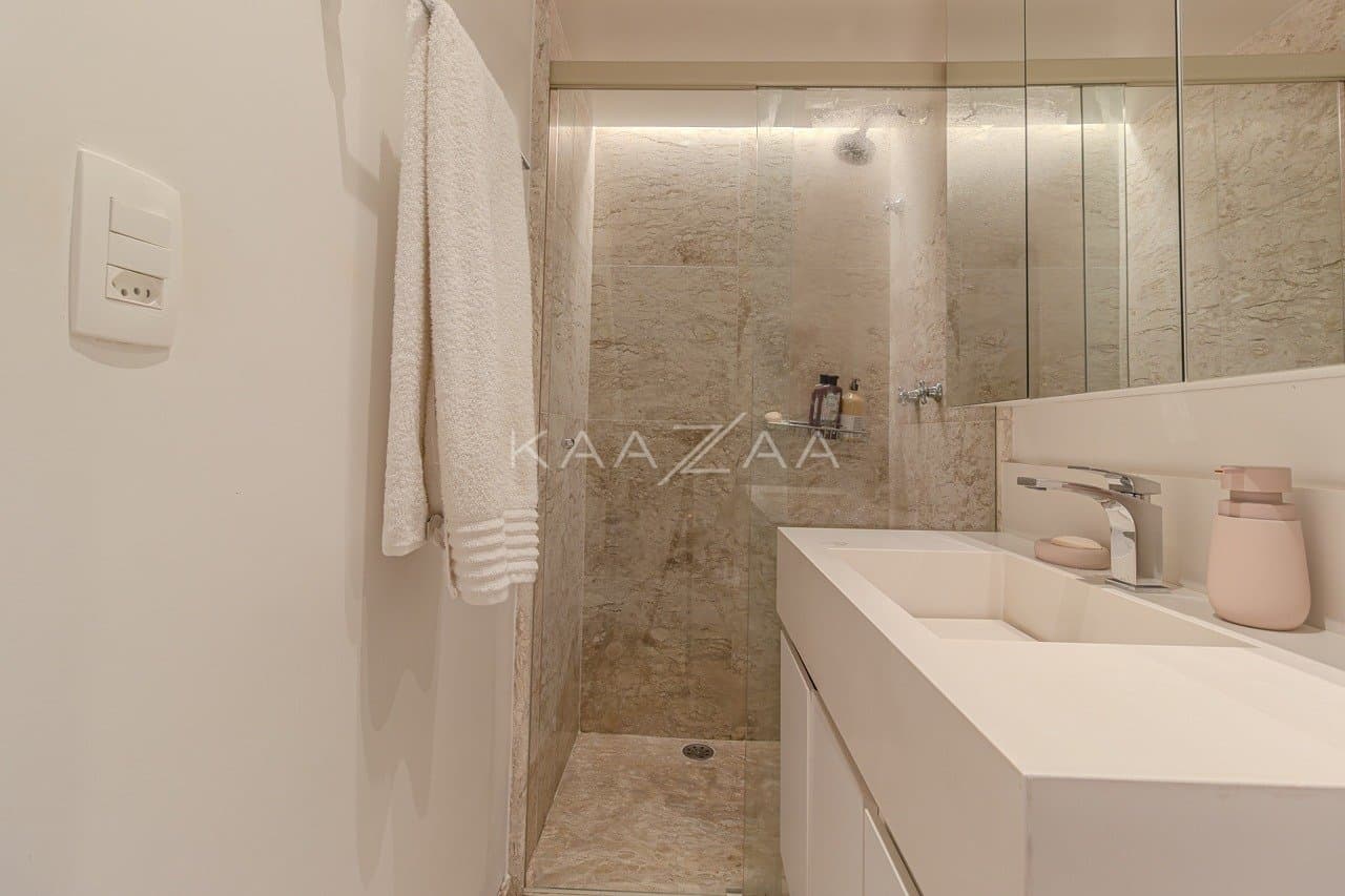 Um projeto impecável com 300m² de bom gosto e muito espaço. Apartamento em Moema. - Foto 43