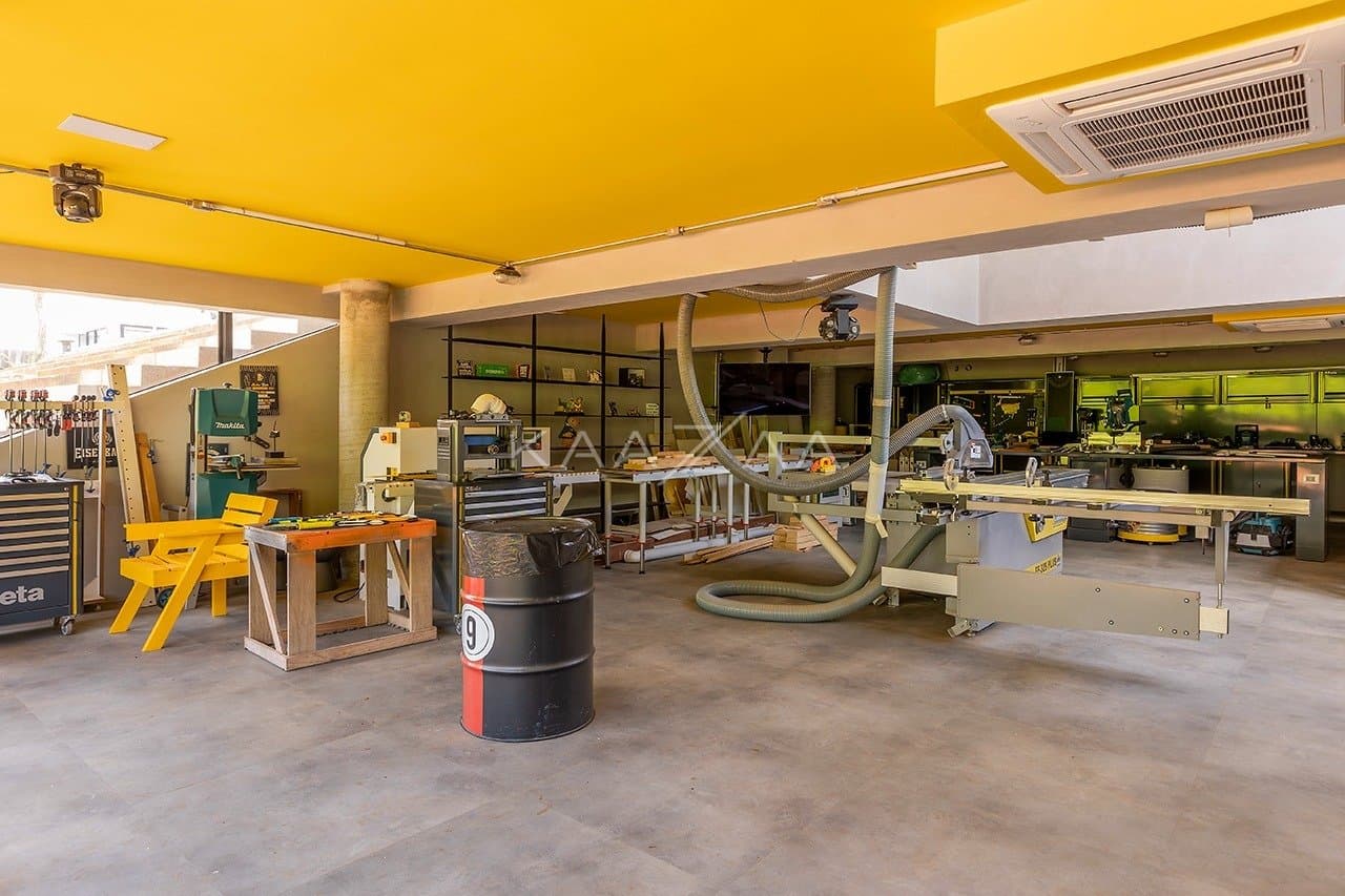 Projeto moderno, arrojado e com muita qualidade nos materiais. Casa na Quinta da Baroneza. - Foto 46