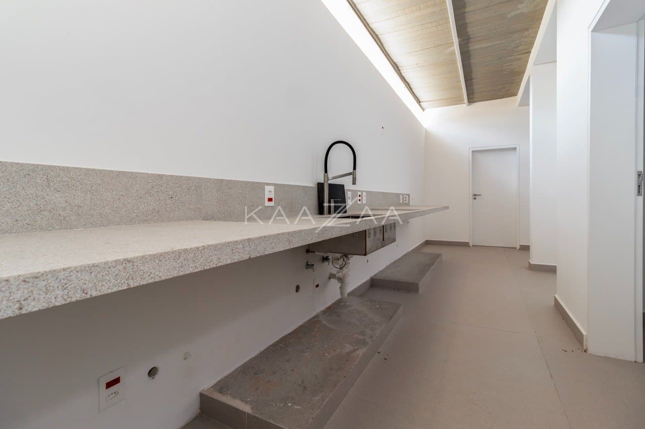Casa em elegante diálogo com a natureza na Baroneza - Foto 22