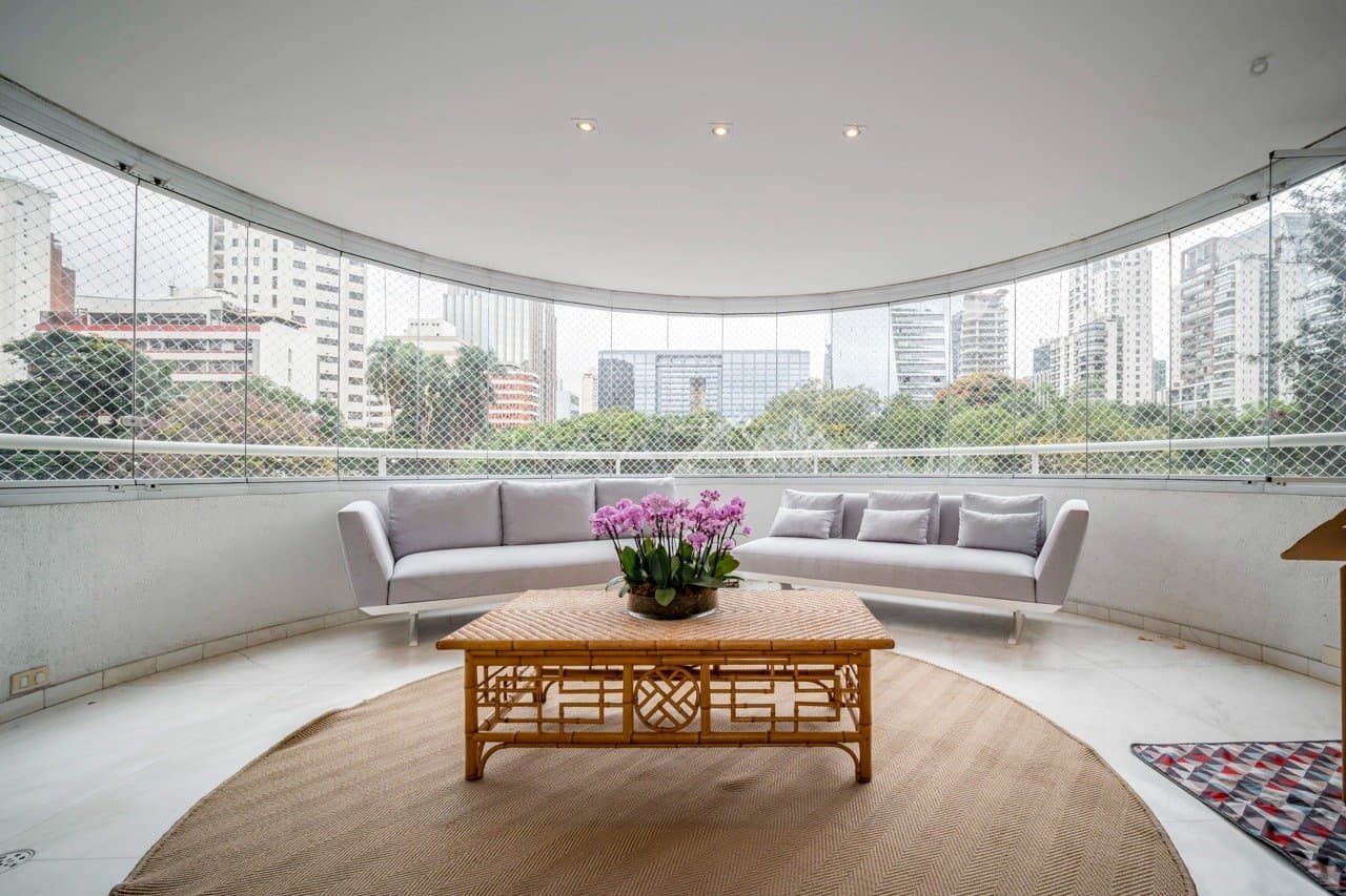 Conforto e amplitude no Itaim Bibi. Apartamento lindíssimo com vista para a copa das árvores. - Foto 8