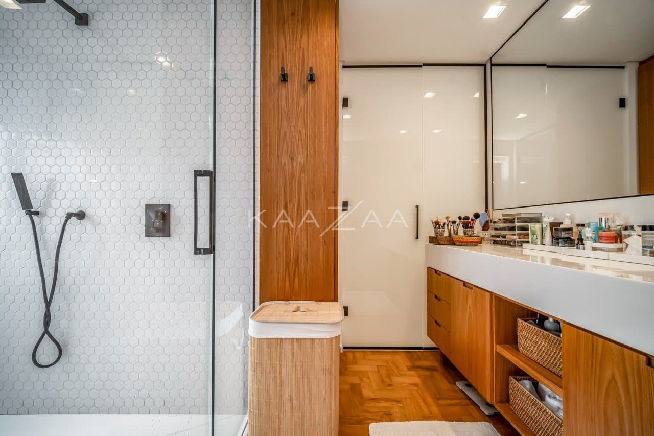 No Itaim Bibi, um apartamento lindíssimo com reforma de Marina Linhares e vista para o Parque do Povo - Foto 18