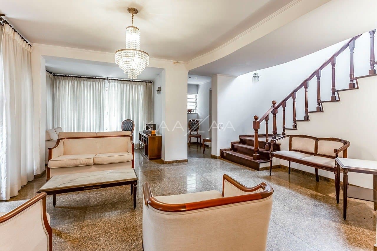 Casa ampla, em rua arborizada e muito bem localizada, no Jardim Paulista. - Foto 4