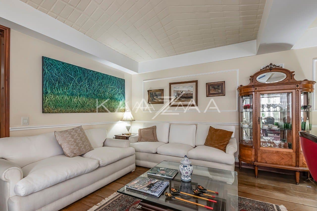 Jardim ensolarado, varanda gostosa e living espaçoso. Casa na Cidade Jardim. - Foto 7