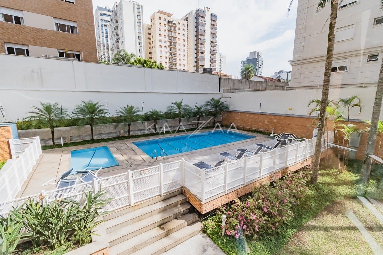 Harmonia clássica e moderna neste apartamento em Moema. - Foto 50