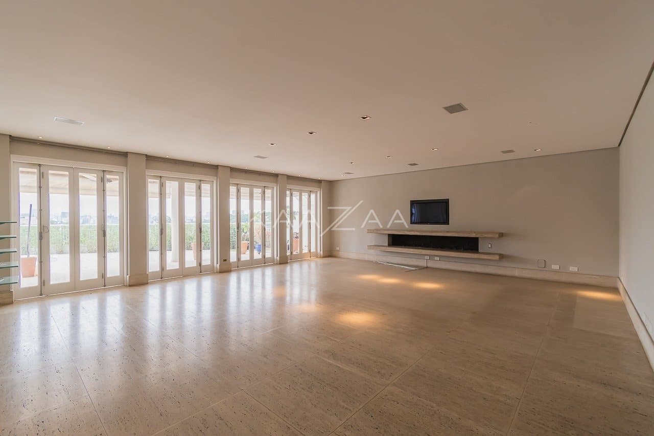 Espaços super amplos, muitos verdes e uma vista divina. Casa no estilo europeu, na Cidade Jardim. - Foto 6