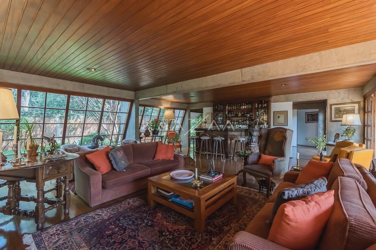 Viver em tranquilidade sem sair de São Paulo. Casa com ares de campo, em Cidade Jardim. - Foto 24