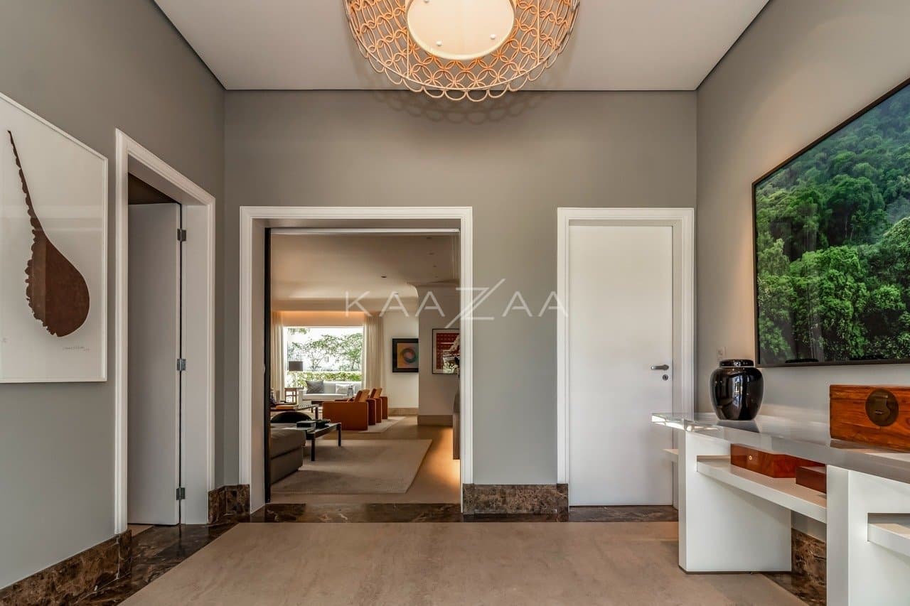 Diversos ambientes agradáveis para uma vida sossegada, nesta casa de condomínio no Jardim Guedala. - Foto 12