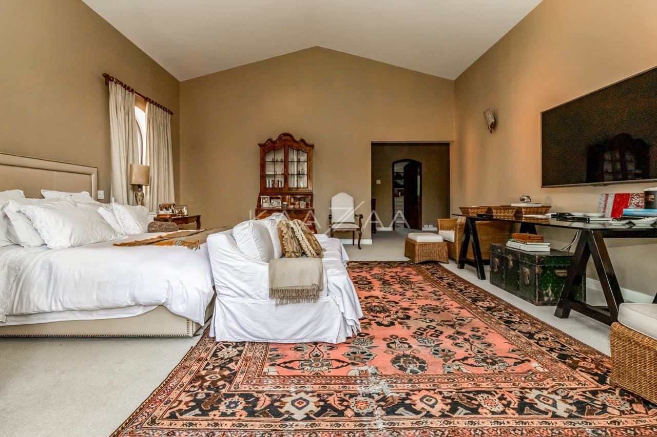 Casa deliciosa com lindo jardim e 4 suítes. Reformada, no Jardim Guedala. - Foto 60