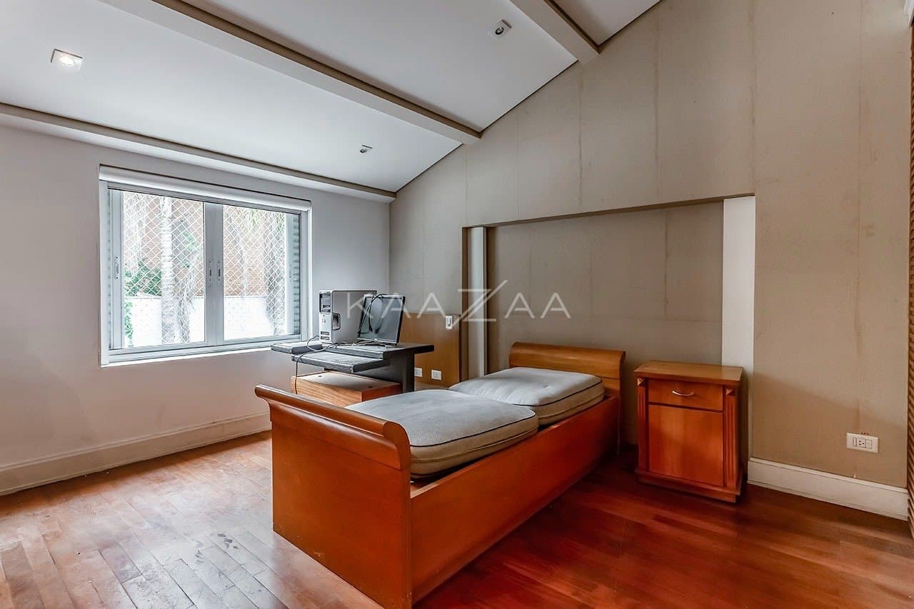Casa com bela arquitetura e clima escandinavo. Rodeada de vidro e amplitude, na Cidade Jardim. - Foto 20