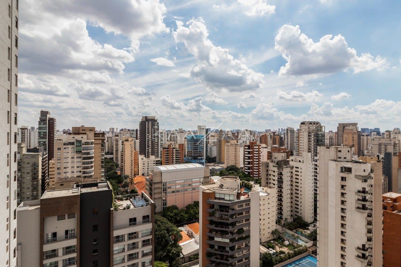 Rodeado de elegância, este apartamento em Moema tem localização cobiçada ao lado do Parque Ibirapuera. - Foto 39