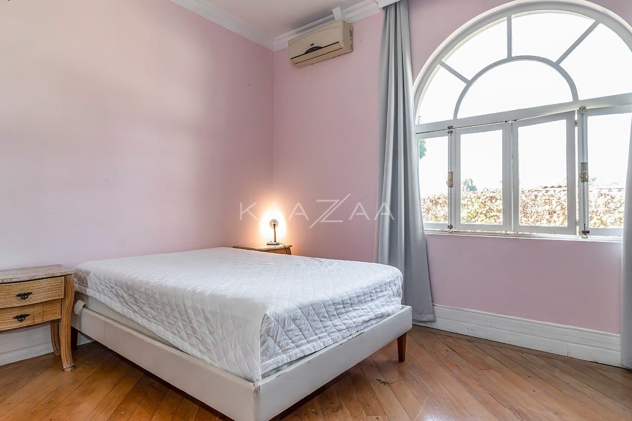 Deliciosa casa clássica, iluminada e ampla, no sossego da Cidade Jardim. - Foto 51