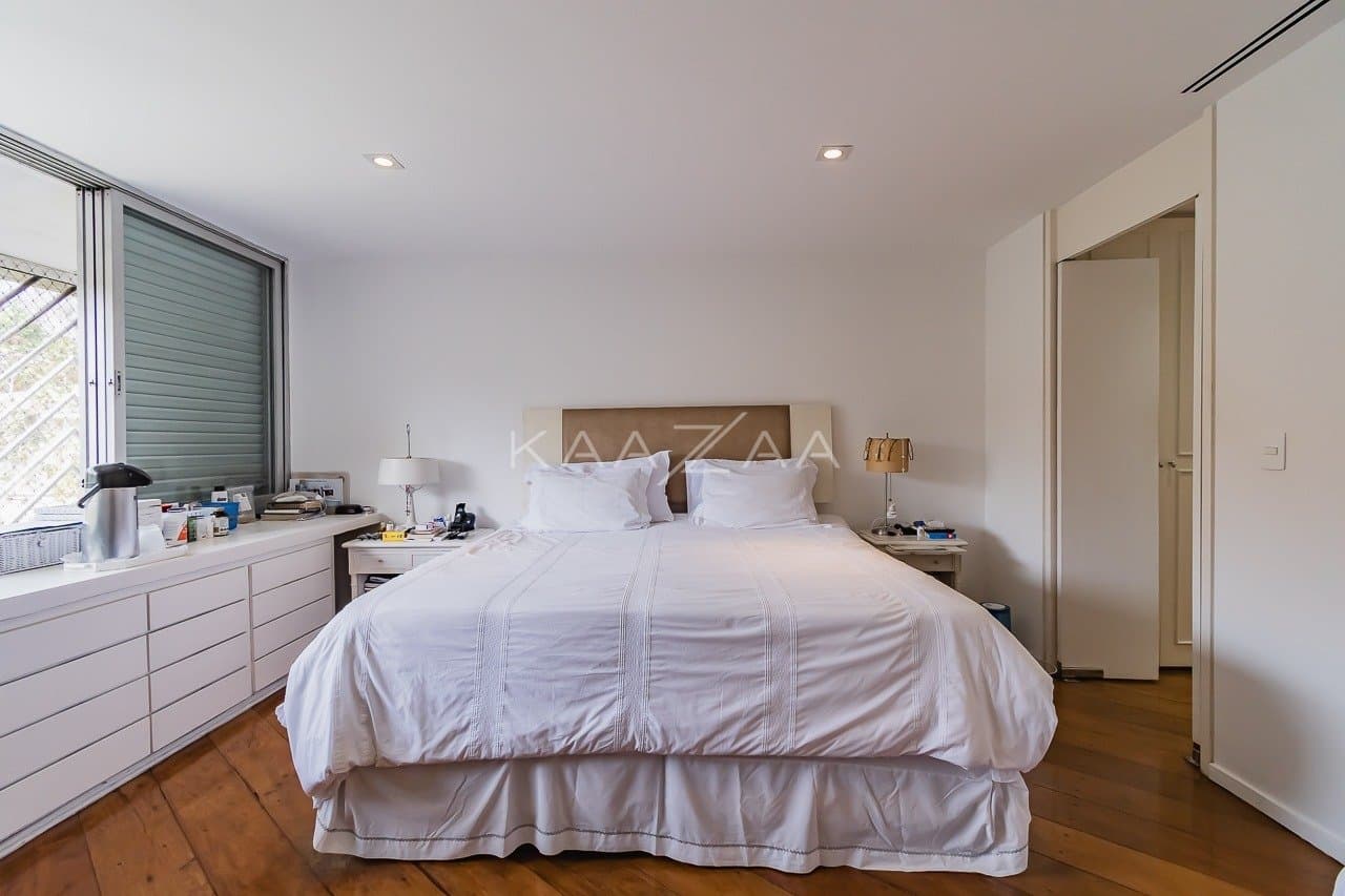 Casa espaçosa com 555 m² de bem-estar em Alto de Pinheiros, perfeita para receber. - Foto 37