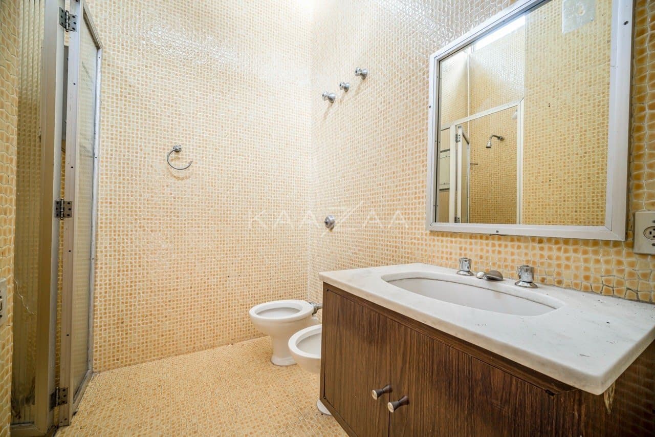 Excelente casa modernista, com lindo jardim em um amplo terreno no Jardim Europa. - Foto 46
