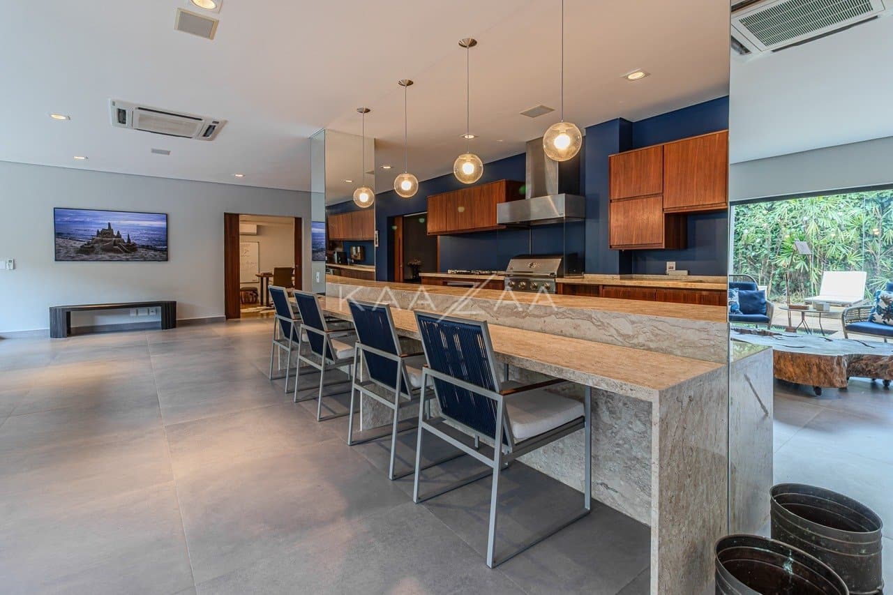 Casa completa em lazer, amplitude e privacidade, com 5 suítes. Em ótima localização na Cidade Jardim. - Foto 10
