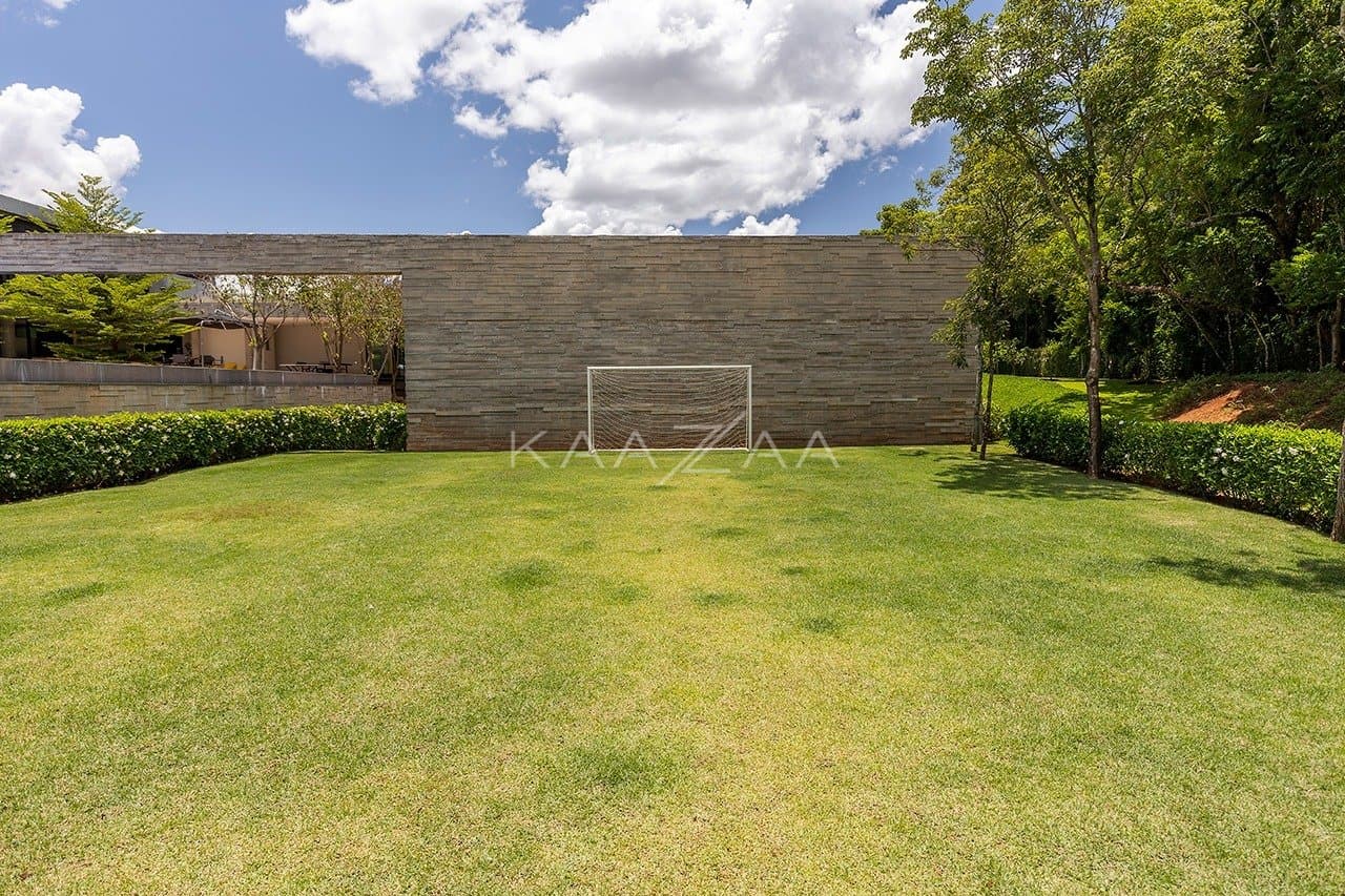 Projeto moderno, arrojado e com muita qualidade nos materiais. Casa na Quinta da Baroneza. - Foto 17