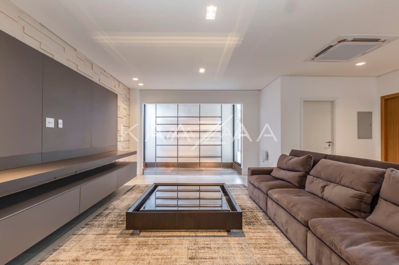 Pronta para entrar e morar, essa casa nova e sossegada fica em rua tranquila no Jardim Paulistano. - Foto 5