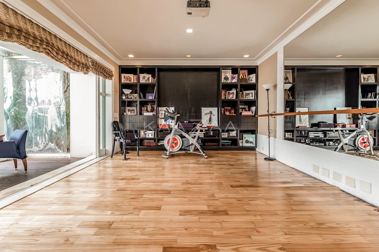 Entre o clássico e o moderno, o tom perfeito da elegância. Casa no Jardim Guedala. - Foto 23