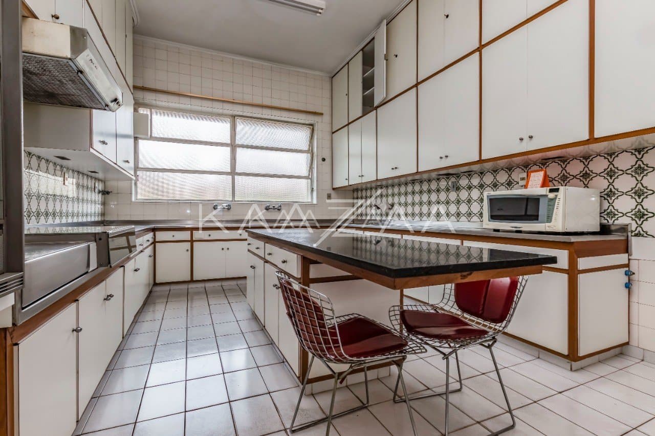 Apartamento com vista estonteante, rodeado de árvores. Lindenberg em uma das regiões mais nobres de SP, no Jardim Europa. - Foto 17
