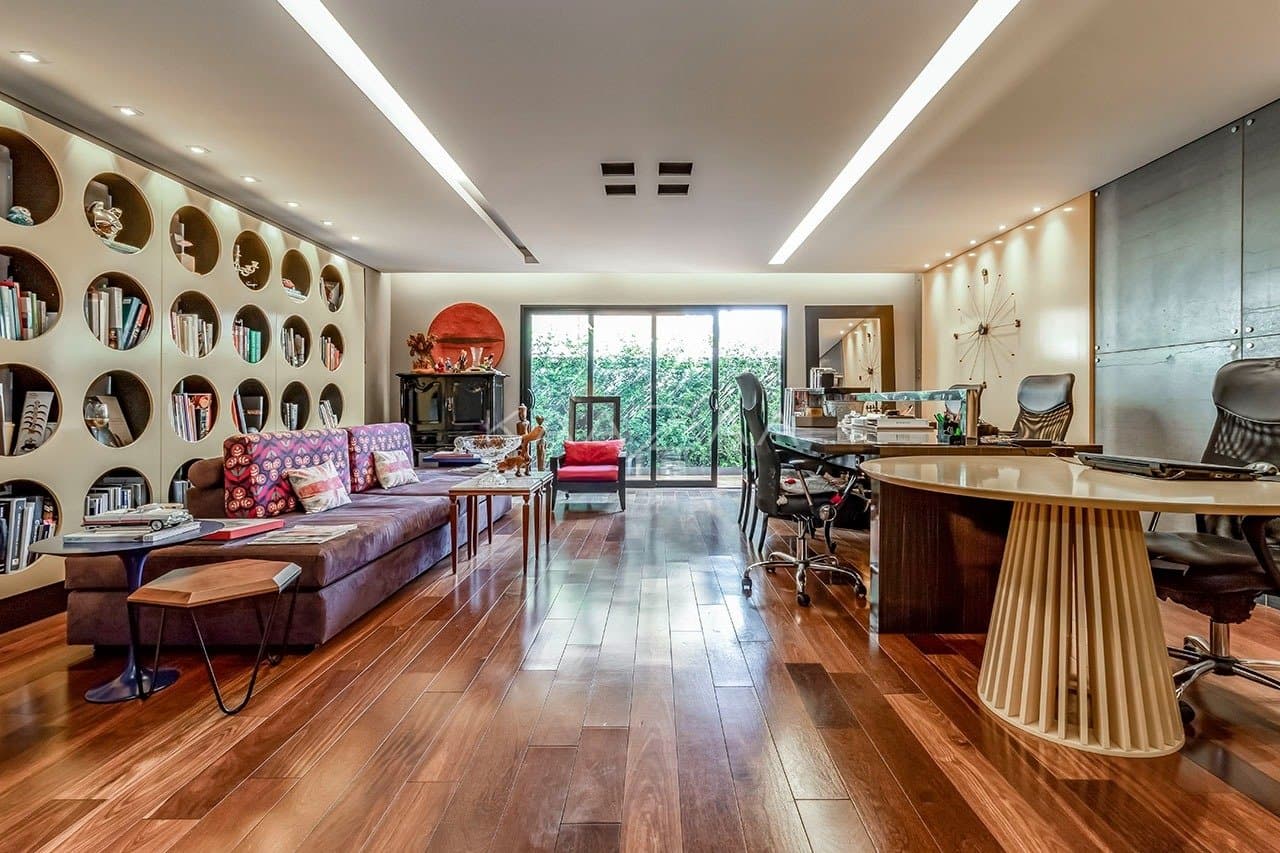 Casa pensada com bom gosto, materiais de primeira e muita brecha para o sossego. Em Alto de Pinheiros. - Foto 6
