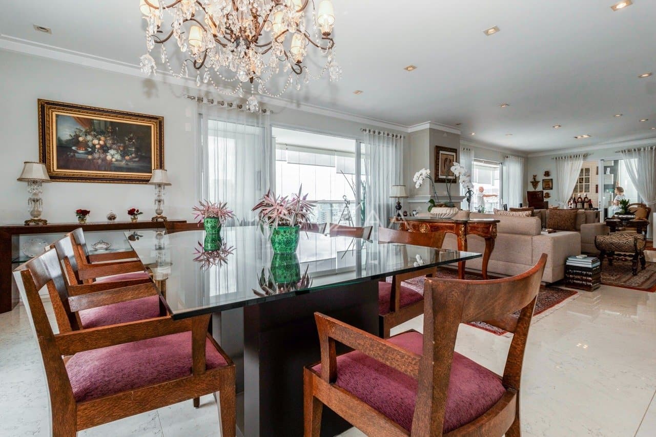 Rodeado de elegância, este apartamento em Moema tem localização cobiçada ao lado do Parque Ibirapuera. - Foto 17