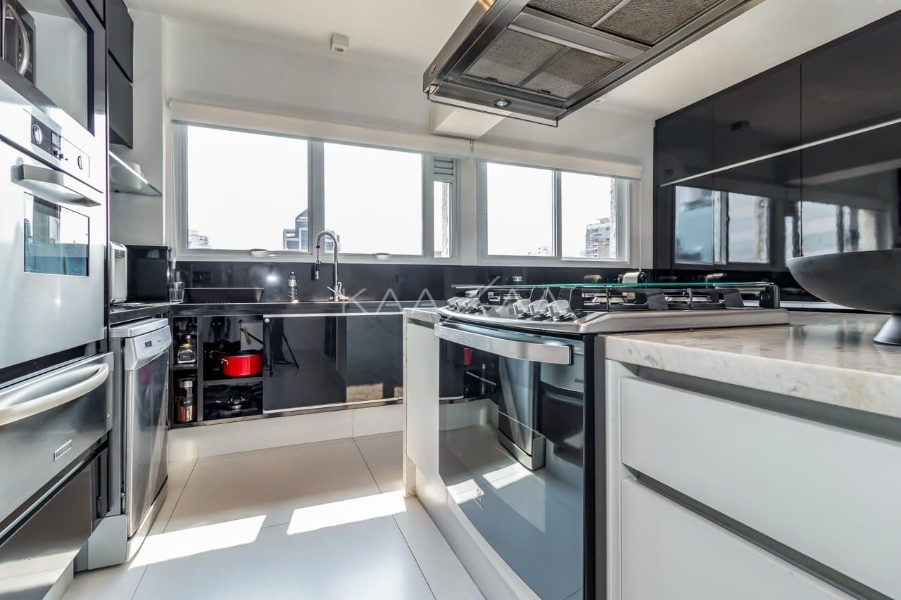 Elegância em estilo clássico: apartamento super iluminado no Itaim Bibi. - Foto 24