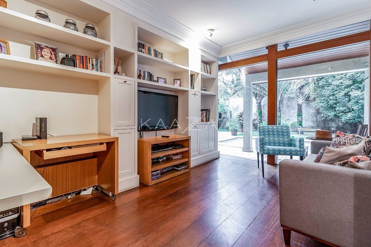Uma casa rodeada de bom gosto, feita para renovar as energias. No Jardim Guedala. - Foto 23