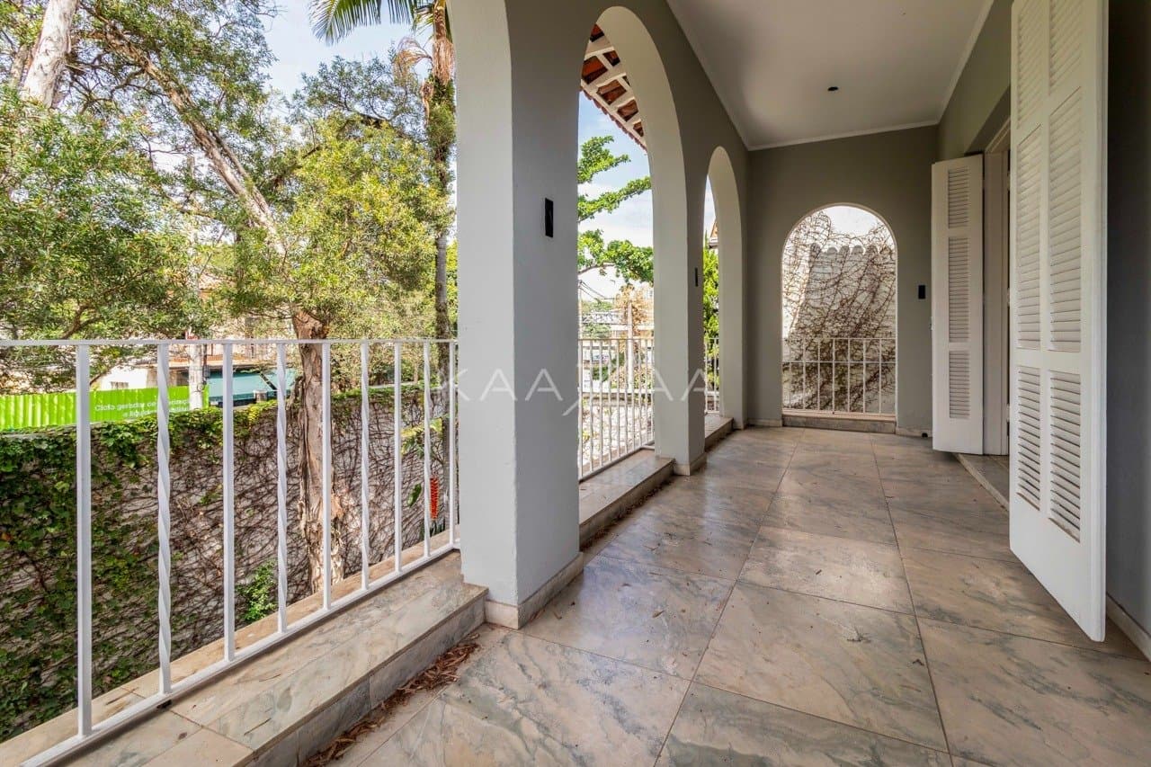 Casa confortável com terraço, em rua tranquila no Jardim Paulista. - Foto 37