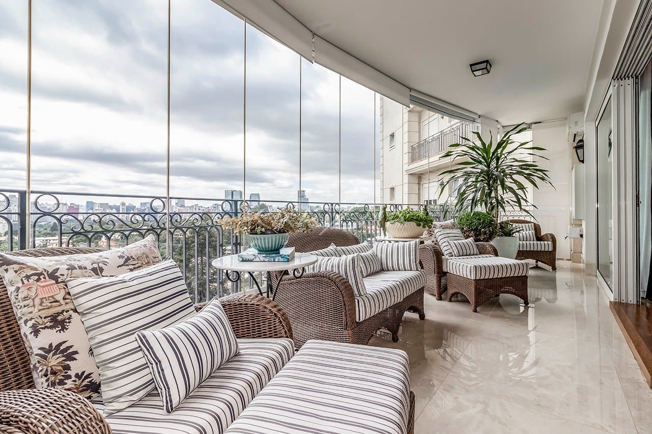 Ambientes suntuosos, planta ampla e vista panorâmica. Apartamento neoclássico no Jardim Guedala. - Foto 12