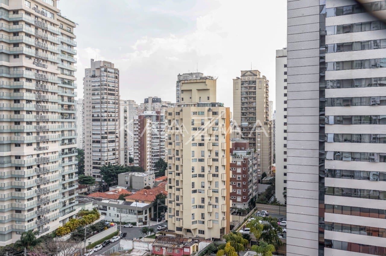 Espaços incríveis e amplos, em condomínio com lazer completo. Tudo isso perto do Parque Ibirapuera, na Vila Nova Conceição. - Foto 13