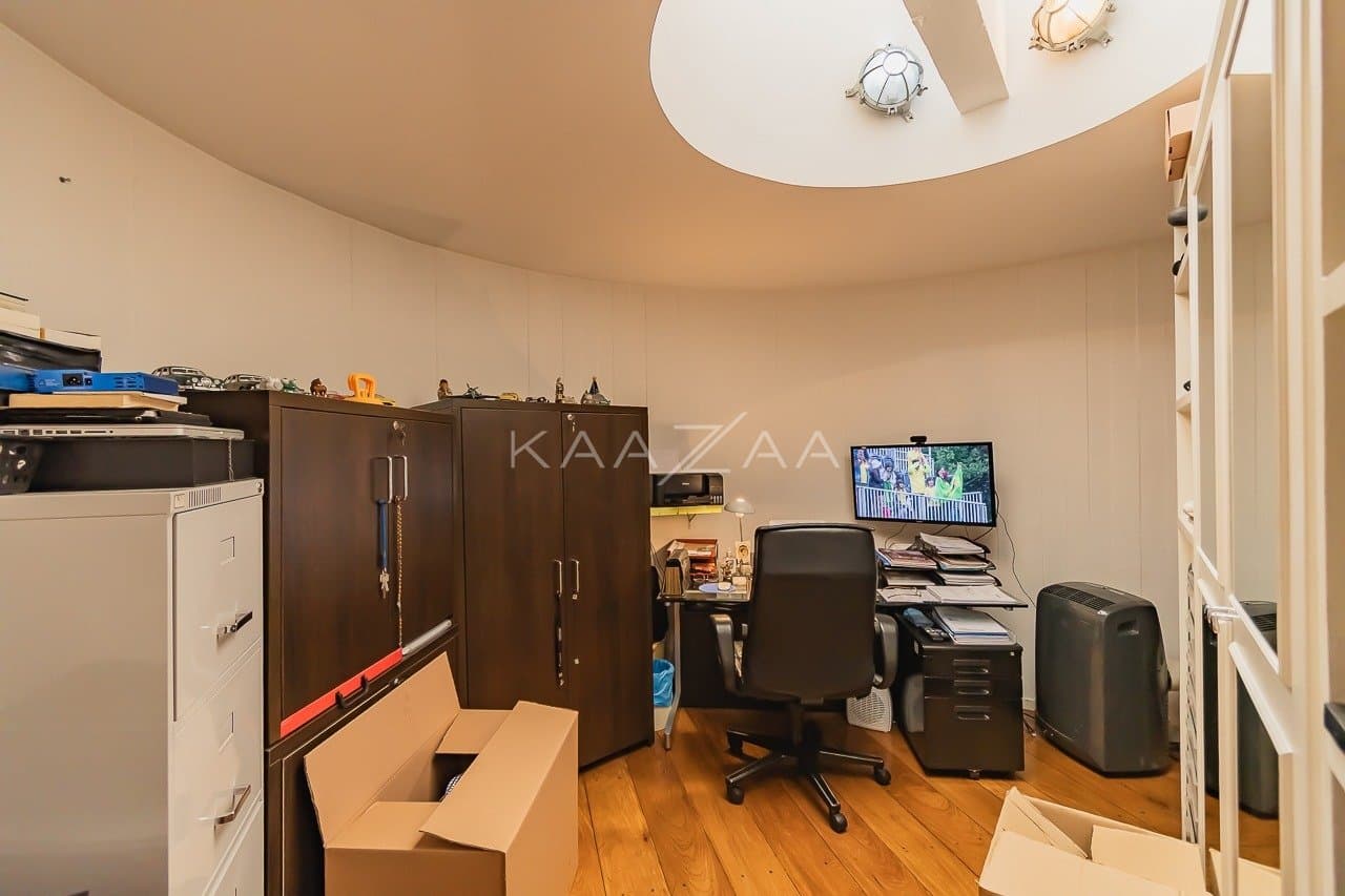 Casa espaçosa com 555 m² de bem-estar em Alto de Pinheiros, perfeita para receber. - Foto 58