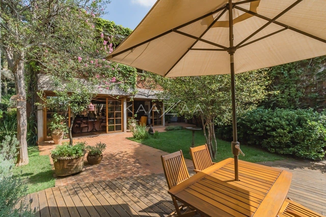 Viver em tranquilidade sem sair de São Paulo. Casa com ares de campo, em Cidade Jardim. - Foto 7