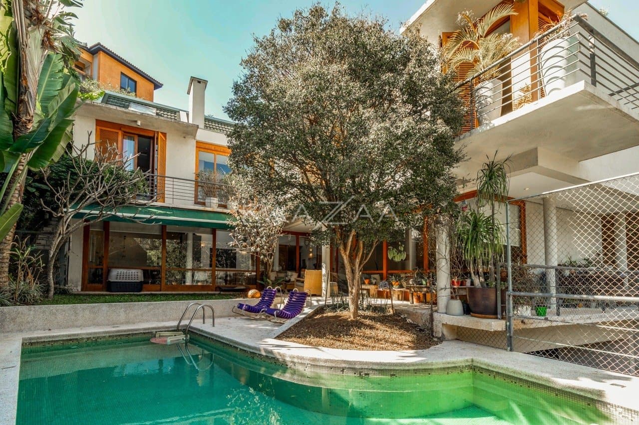 Casa ensolarada com vista arborizada em Alto de Pinheiros. - Foto 1