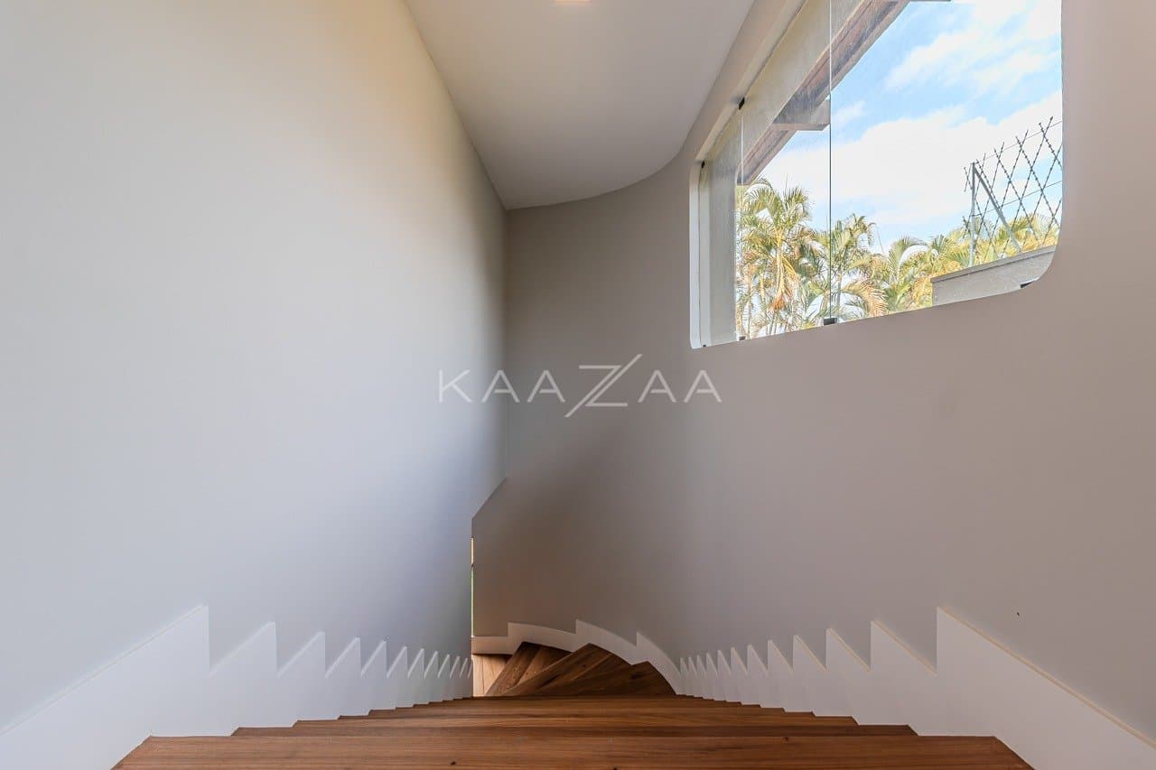 Casa completa em lazer, amplitude e privacidade, com 5 suítes. Em ótima localização na Cidade Jardim. - Foto 63