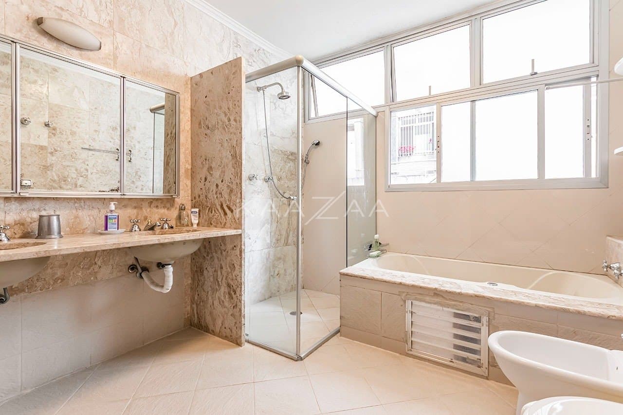 Um delicioso apartamento no Jardins com 392m², ótima localização e vista verde para relaxar. - Foto 17