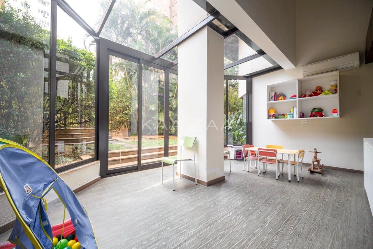 Tranquilidade e conforto são constantes neste apartamento em prédio com lazer no Itaim. - Foto 31