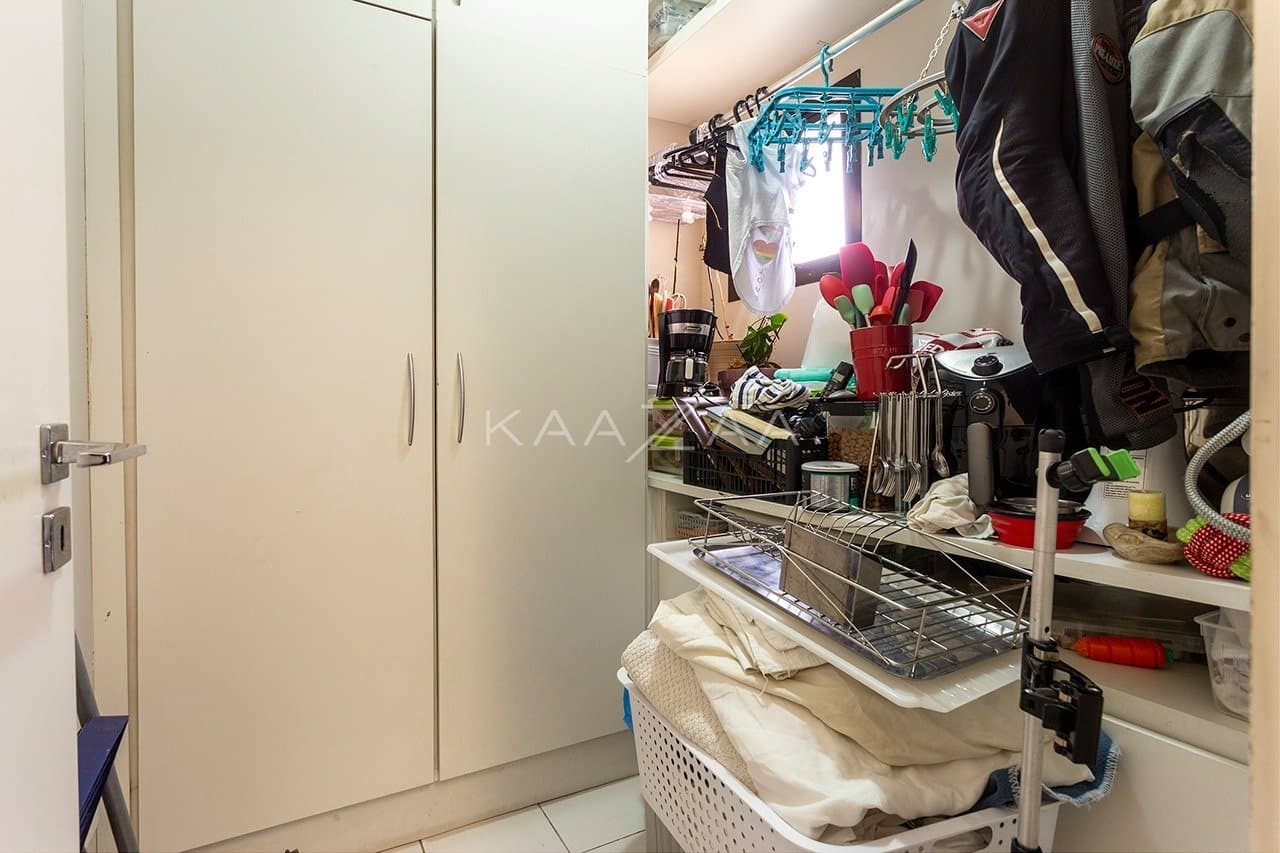 Belíssimo apartamento com pé-direito duplo em região super tranquila de Moema. - Foto 17