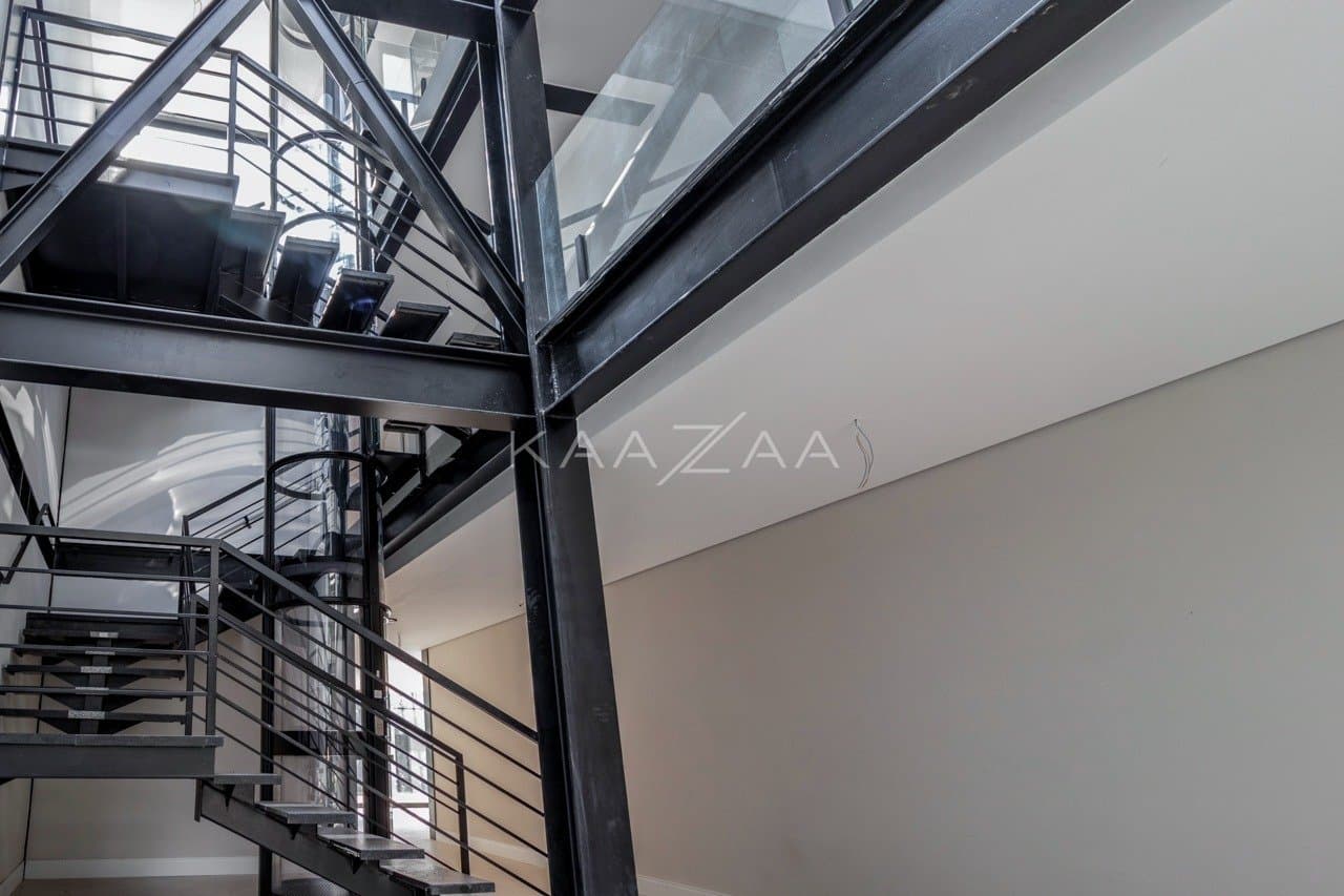 Casa contemporânea com jardim e elevador, no Jardim Paulista. - Foto 18